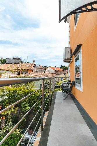 Apartments Lara Piran