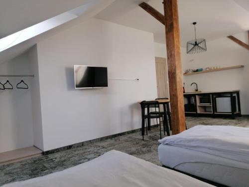 Smart Rooms