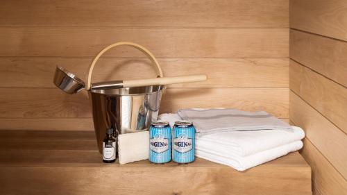 Bob W Helsinki City Center Apartments