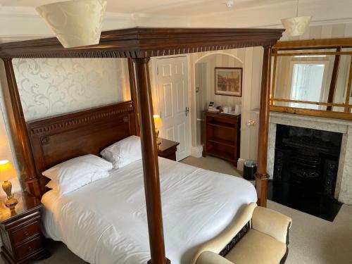 Arundel House