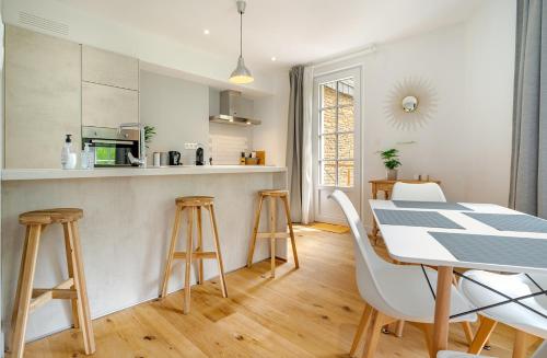 Quai de l'Ourthe Floor1-2