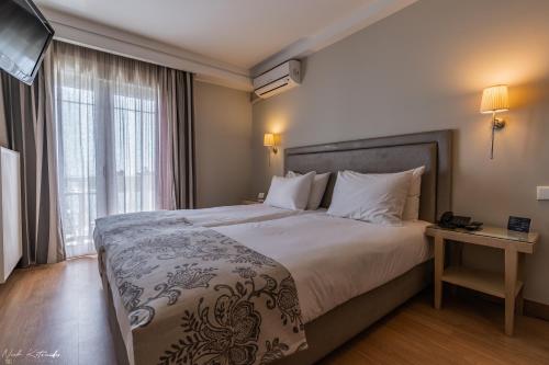 Avra Boutique Hotel