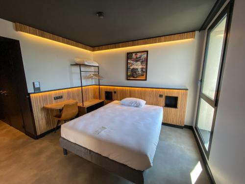 B&B HOTEL Clermont-Ferrand A71/A75 La Méridienne 3 étoiles