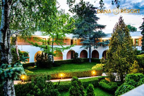 Hotel Dana Resort