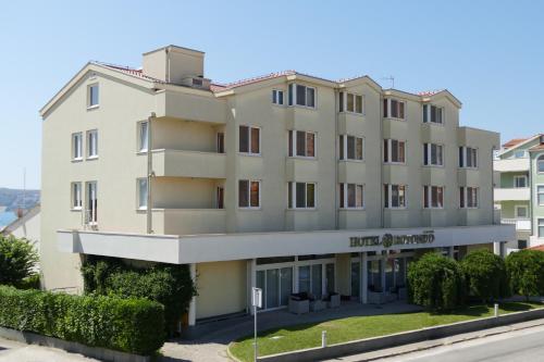 Rotondo