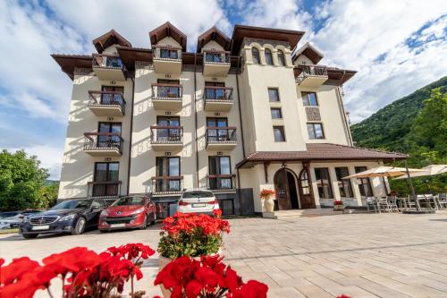 River Hotel & Spa