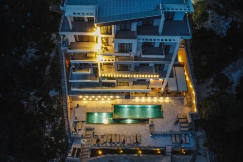Apart Hotel Dollaku