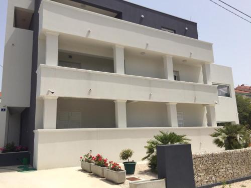 Diklo Beach Apartments