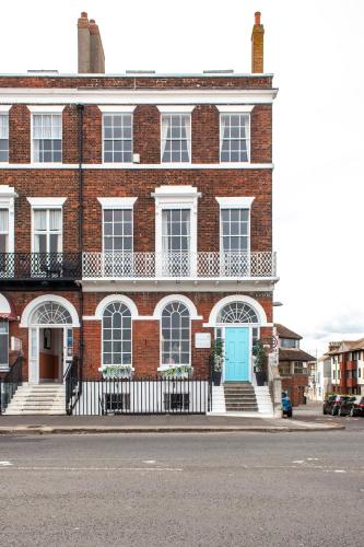 Acqua Beach Weymouth