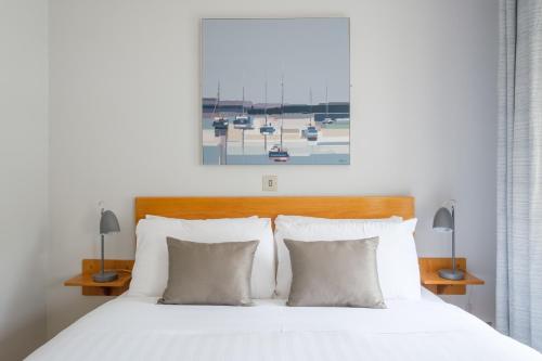 Eyre Square Townhouse