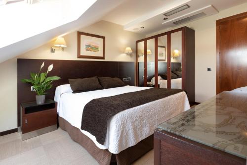 Hotel San Juan De Los Reyes