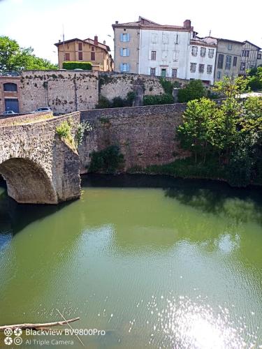 Joli Appartement avec balcon clim