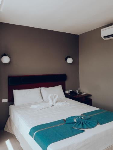 Dosi Hotel PH