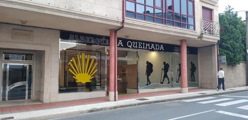 Hostel Albergue A Queimada