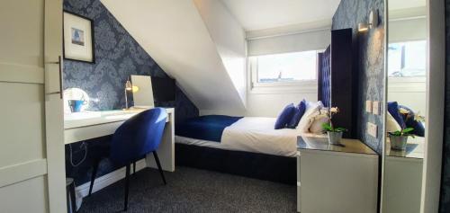 The Clifton Hotel