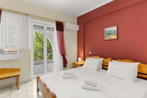 Delphin Rooms Sivota