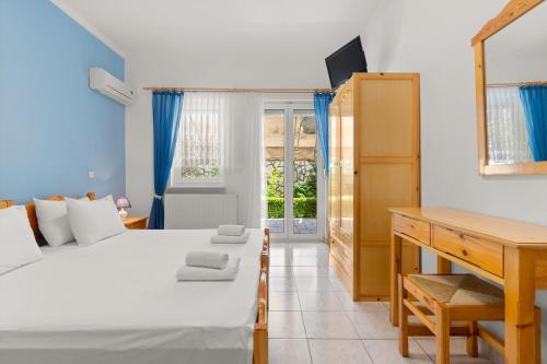 Delphin Rooms Sivota