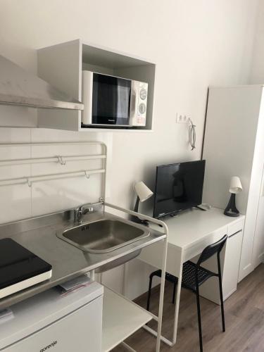 Omega Apartments Budapes