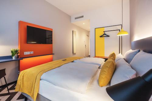 Holiday Inn - the niu, Form Stuttgart Feuerbach