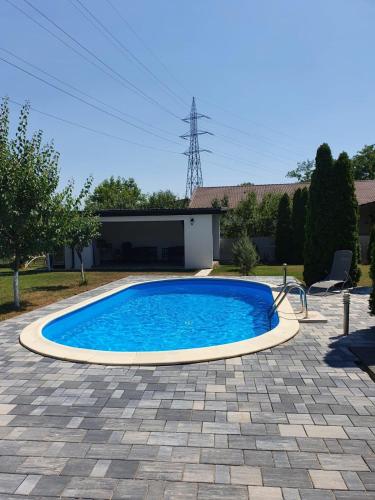 Green Wood Residence