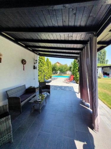 Green Wood Residence