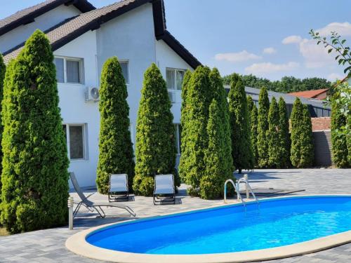 Green Wood Residence