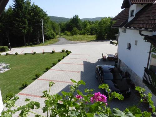 Plitvice House Pox