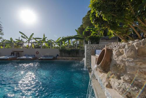 Iniohos Hotel