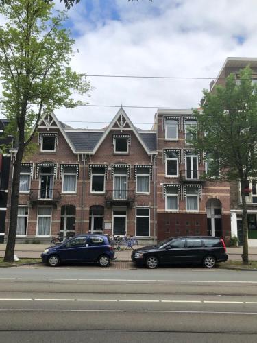 Frankendael Apartments Hotel