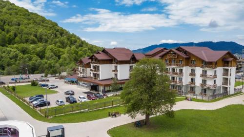 Crystal Hotel & Spa