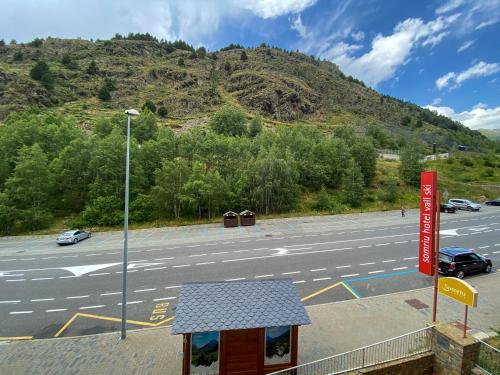 Somriu Hotel Vall Ski