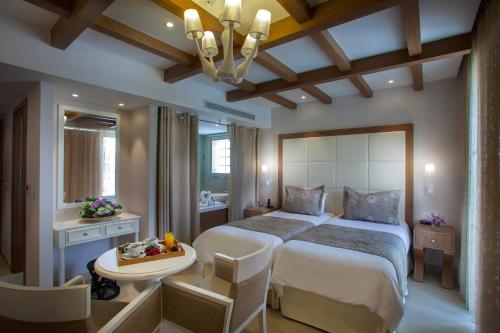 King Jason Paphos - Designed for adults by Louis Hotels