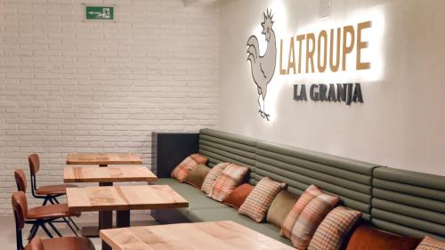 Latroupe La Granja