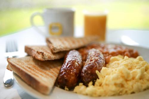 Holiday Inn Express Manchester Airport