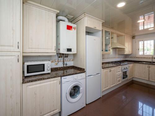 Holiday Home Clavel by Interhome