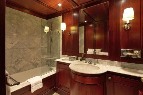 Grand Hotel de l'Opera, BW Premier Collection