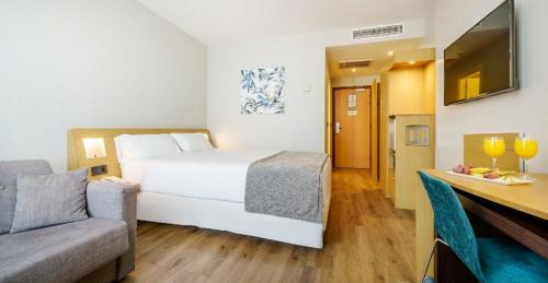 Hotel ILUNION Valencia 4