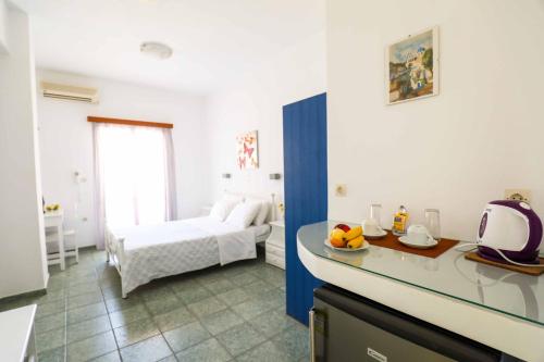 Finikas Hotel