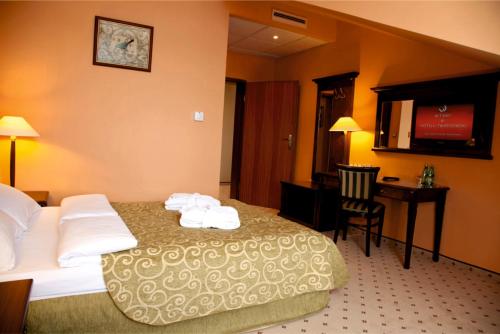 Hotel Grand Royal