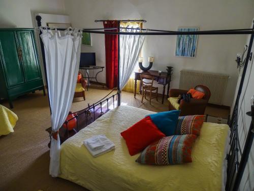 Clos St Pierre De Fraisse