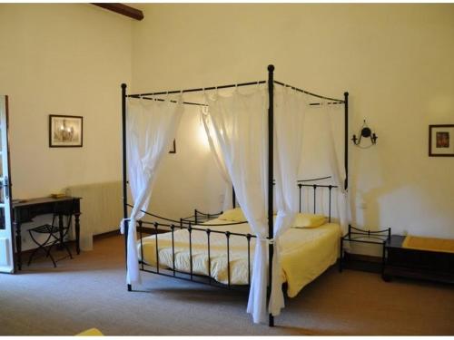 Clos St Pierre De Fraisse