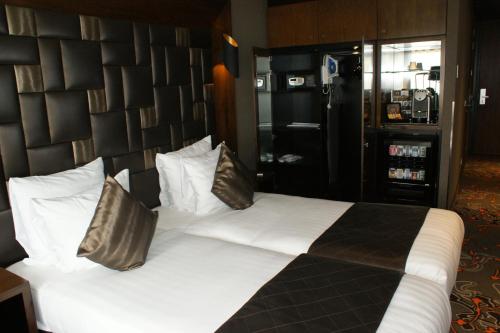 XO Hotels Park West