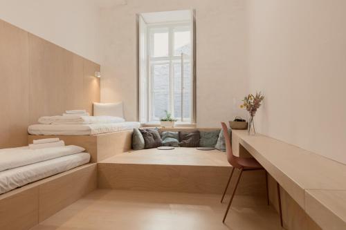 Flow Hostel