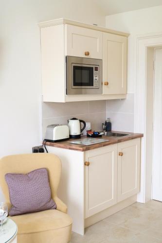 Abhainn Ri Farmhouse & Cottages