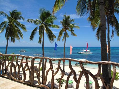 Malapascua Legend Water Sports & Resort