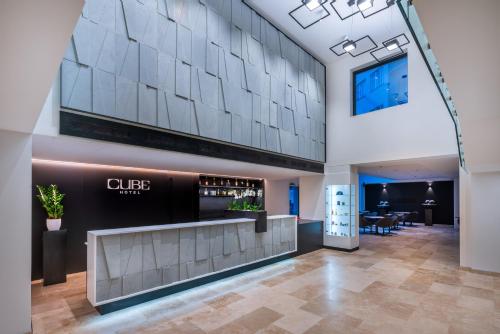Hotel CUBE