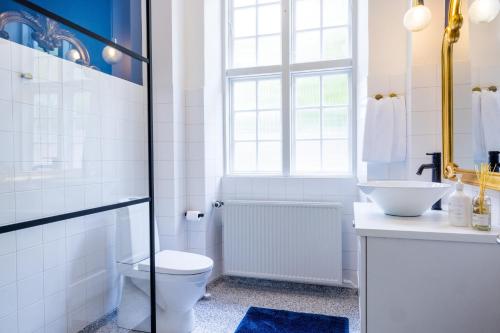 Gem Suites Hotel Apartments