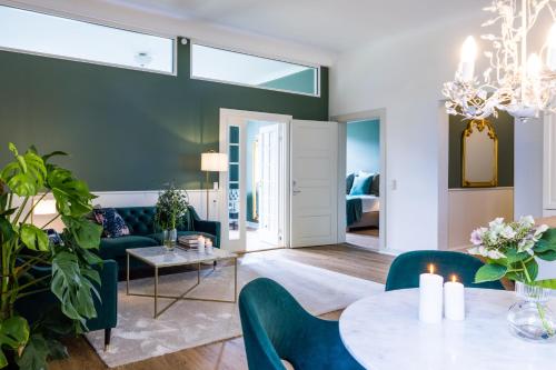 Gem Suites Hotel Apartments