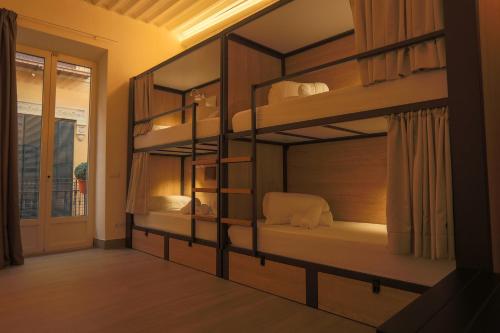 Hostel Nut