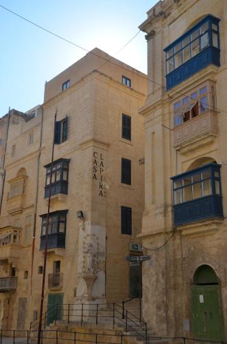 Casa Lapira